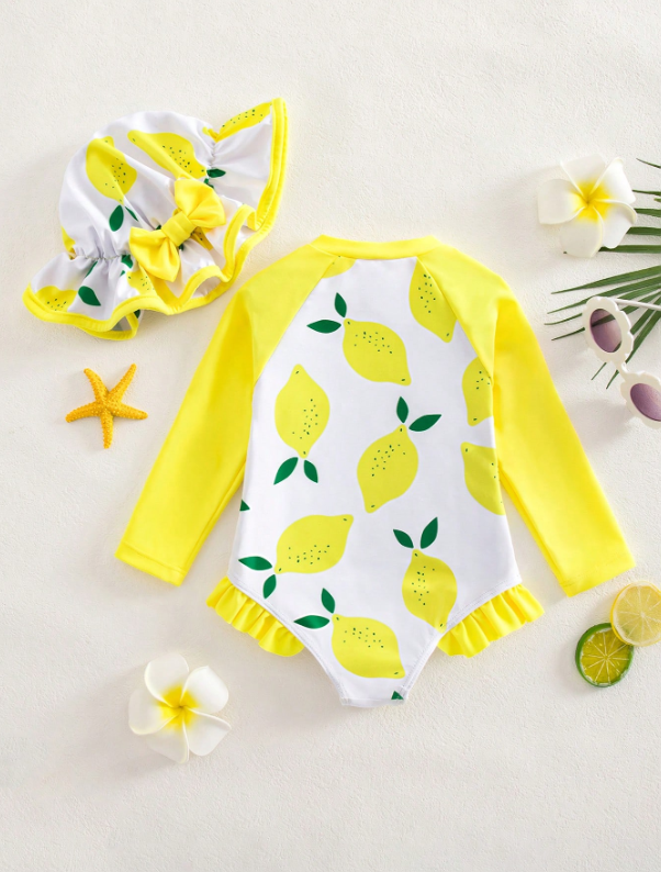 Girls' swimsuit with cap